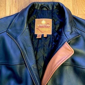 Authentic Vintage The Territory Ahead leather jacket in beautiful condition!